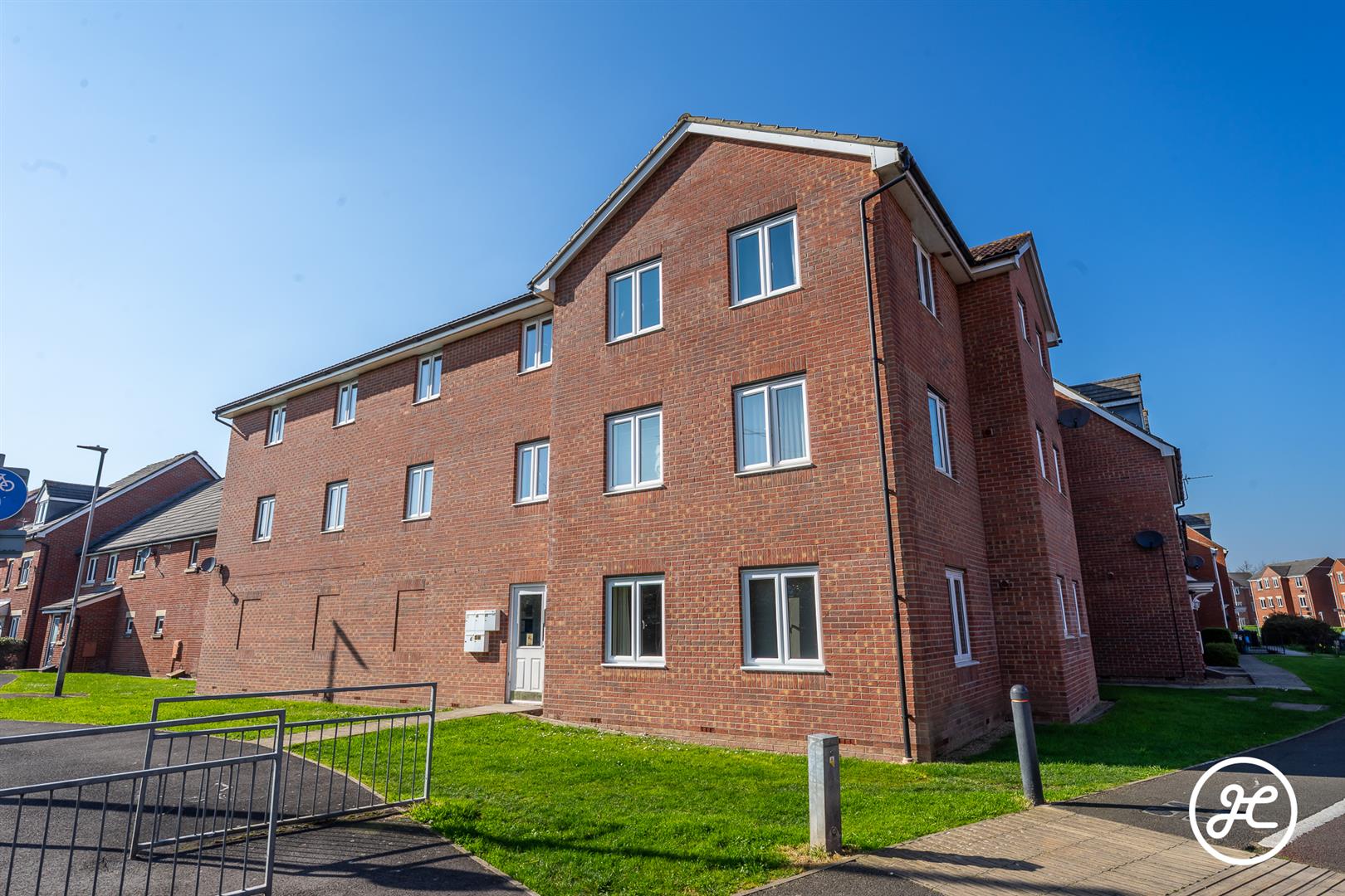 2 bed Flat For Sale in Bridgwater, 